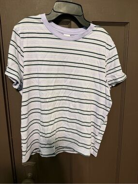 Victoria’s Secret Pink Lavender & Navy Striped Crewneck T-Shirt